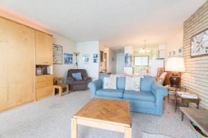 Χώρος καθιστικού στο Pacific Sands Resort 18