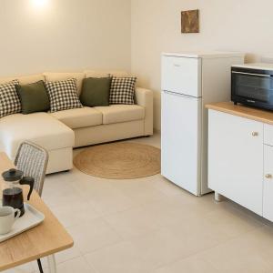 Η κουζίνα ή μικρή κουζίνα στο Corfu's Hidden Gem - Serene Quad