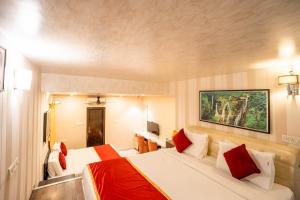 Giường trong phòng chung tại Koramangala seasonssuites