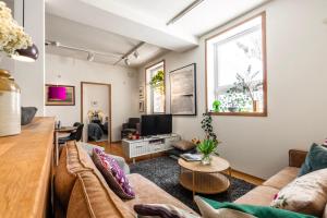 Et tv og/eller underholdning på Tromsø Town and Nature 2 bedroom apt