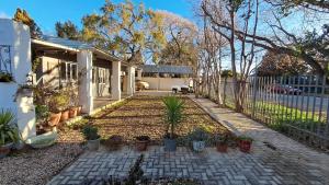 Aed väljaspool majutusasutust Kondensmelk