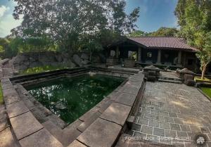 Πισίνα στο ή κοντά στο Forest Rock Garden Resort