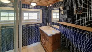 Et badeværelse på Historic Cabin From 1906 In Sjusjøen