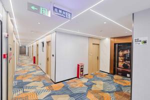 Φωτογραφία από το άλμπουμ του Yinuo Premium Hotel, Guangzhou Zhongshan University Eye Hospital Quzhuang Metro Station Branch στο Γκουανγκζού