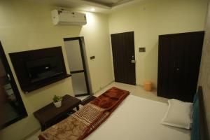 Μια τηλεόραση ή/και κέντρο ψυχαγωγίας στο Jiwaji Palace +17 φωτογραφίες