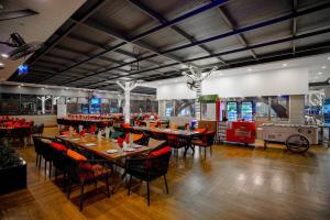 Εστιατόριο ή άλλο μέρος για φαγητό στο Ramada by Wyndham Islamabad