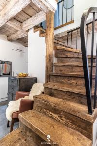 Χώρος καθιστικού στο Stylish triplex gem in historic pedestrian center