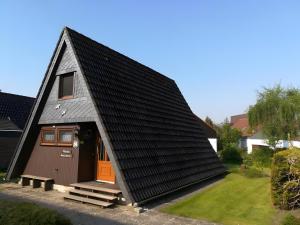 Το κτήριο όπου στεγάζεται  η παραθεριστική κατοικία