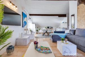 Χώρος καθιστικού στο Villa Mavi