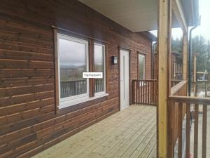 Ban công/sân hiên tại Elegant & Modern Apartment in the Heart of Lofoten +4 ảnh