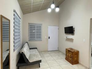 Μια τηλεόραση ή/και κέντρο ψυχαγωγίας στο Casa Colibrí, entera, Volcán +7 φωτογραφίες