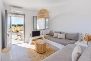 Posezení v ubytování Relaxia Estate Naxos By KB Hospitality