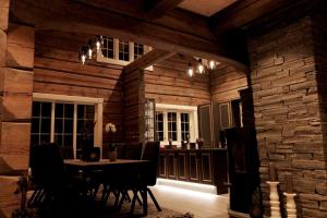 Φωτογραφία από το άλμπουμ του Luster Lodge σε Luster