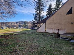 Loodusmaastik palkmajakese lähedal