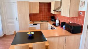 Galería fotográfica de ApartHotel Riviera - Liberte 1 - Grimaldi Promenade des Anglais 5mn - Supérieur 2 chambres AC - Emplacement Exceptionnel en Niza