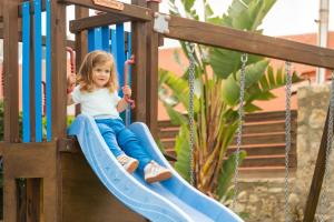 Hosté ubytování SivasZen Family Villa, Heated Pool, Fitness & Play, By ThinkVilla