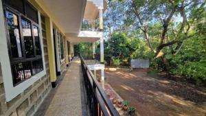 Κήπος έξω από το Kilimanjaro Village Hotel