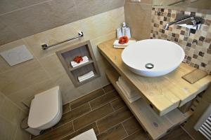 A bathroom at Apartment Luna