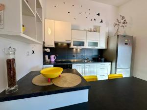 Кухня или мини-кухня в APARTMAN SILVA
