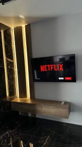 Μια τηλεόραση ή/και κέντρο ψυχαγωγίας στο Автовокзал ЖК Great House