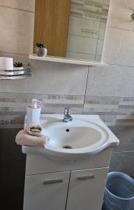 Ένα μπάνιο στο IVAN