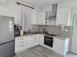 Η κουζίνα ή μικρή κουζίνα στο IVAN