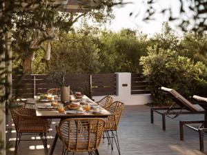 Jídlo v vily nebo okolí + 33 fotografií