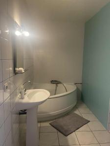 Ένα μπάνιο στο Appart bourg