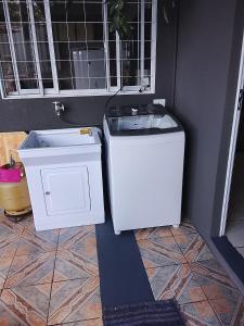 Φωτογραφία από το άλμπουμ του Casa completa aconchegante στη Λοντρίνα