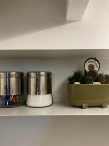 Tiện nghi pha trà/cà phê tại San Pietro Luxury Old Town Apartment +58 ảnh