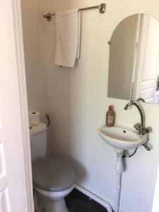 Ένα μπάνιο στο Studio Eysines