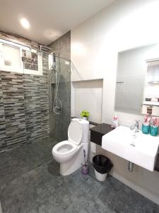 Koupelna v ubytování Home Base at Krabi + 54 fotografií