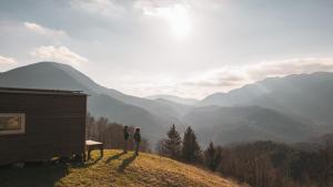 Φυσικό τοπίο κοντά σε οργανωμένο κάμπινγκ