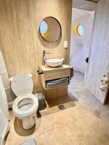 Ένα μπάνιο στο El Nido Domos en Potrerillos