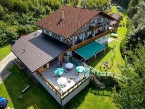 Hồ bơi trong/gần Penzion Zákoutí Deštné v Orlických horách