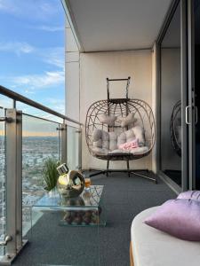 Балкон или терраса в The Mountain View Suite Dreams 2pools&Jacuzzi