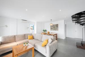 Χώρος καθιστικού στο S'Embat sea views