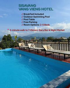 Piscina de la sau aproape de Sisavang Vang Vieng Hotel