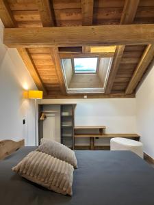 Postel nebo postele na pokoji v ubytování Appt 6 pers, 2 min Ski et Commerce