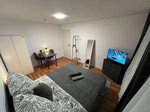 Et tv og/eller underholdning på FlexStay Room 8