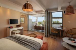 Ένα ή περισσότερα κρεβάτια σε δωμάτιο στο Villa Paradise in Naxos +85 φωτογραφίες