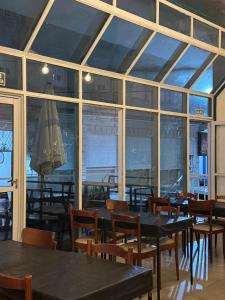 Εστιατόριο ή άλλο μέρος για φαγητό στο Hotel Plaza