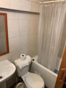 Un baño de Edificio catedral