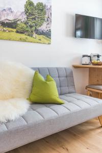 Un televizor și/sau centru de divertisment la Landhaus Sunseitn