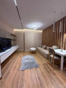 Χώρος καθιστικού στο Sapphire Residency