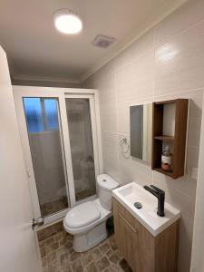 Et badeværelse på Casa Tony Natales