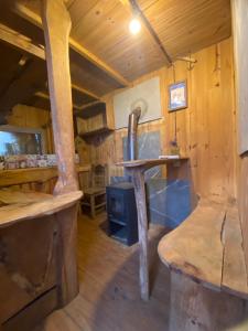 Η κουζίνα ή μικρή κουζίνα στο Kosmik House +25 φωτογραφίες