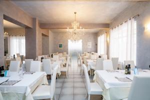 Khu vực ghế ngồi tại Hotel Cristall