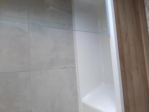 Ένα μπάνιο στο Well furnished rooms