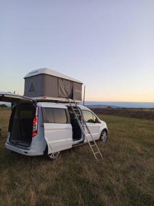 Peisaj natural din apropierea acestei bărci